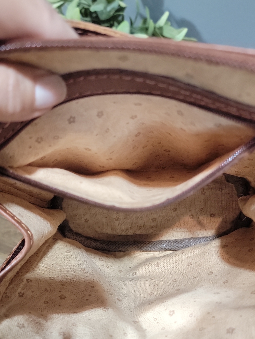 NWT Tooled Leather Crossbody - Picture 10 of 15